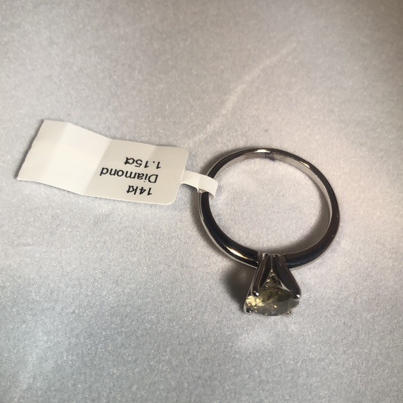 ::SOLD:: Round brilliant cut diamond ring 14k - Picture 5 of 6